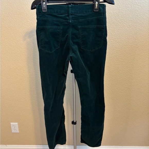 St. John's Bay Pants - St. John’s Bay Green Corduroy‎ Straight Leg Pants Women’s Size 4